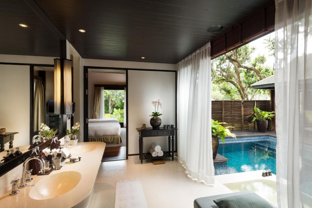 ANANTARA MAI KHAO PHUKET VILLAS