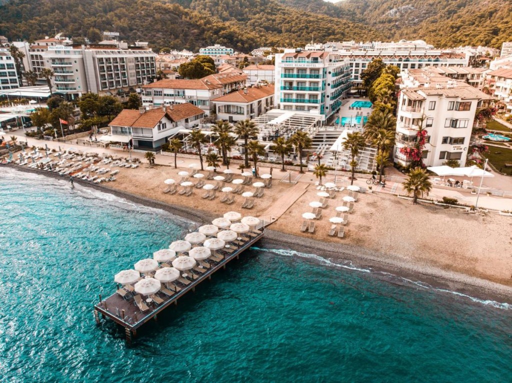 EMRE HOTEL & BEACH