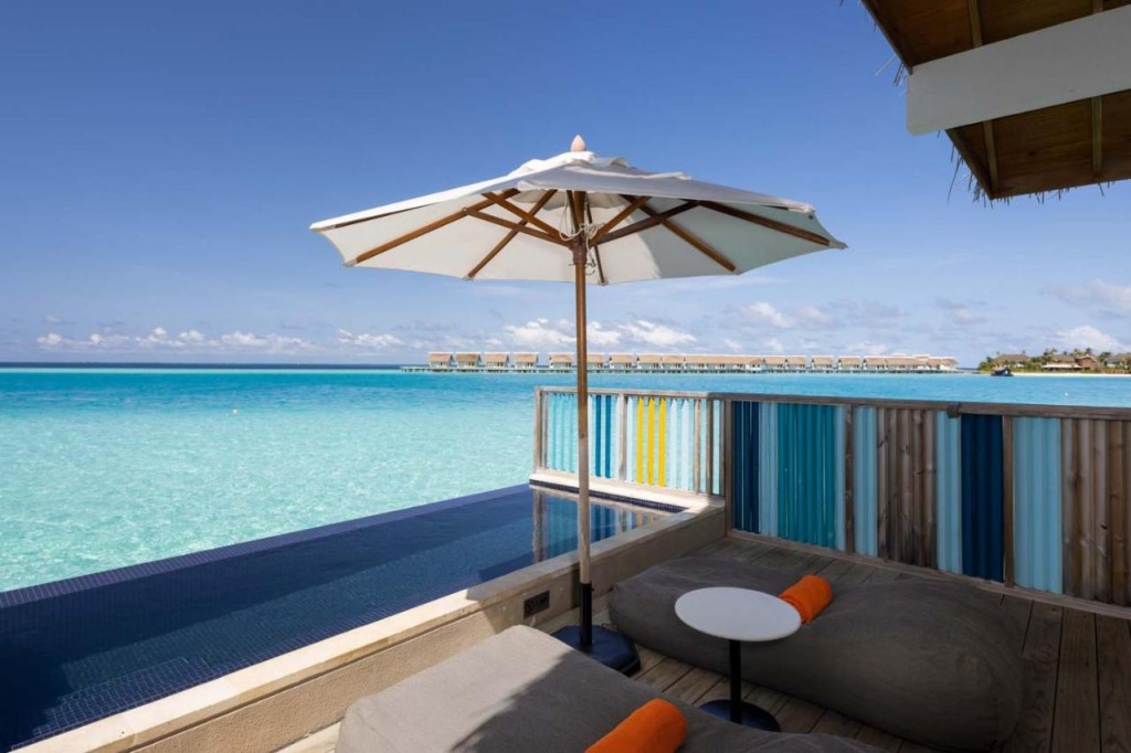 HARD ROCK HOTEL MALDIVES