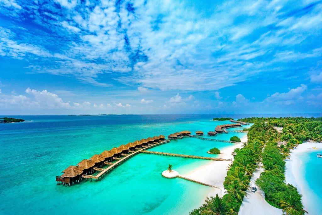 SHERATON MALDIVES FULL MOON RESORT & SPA