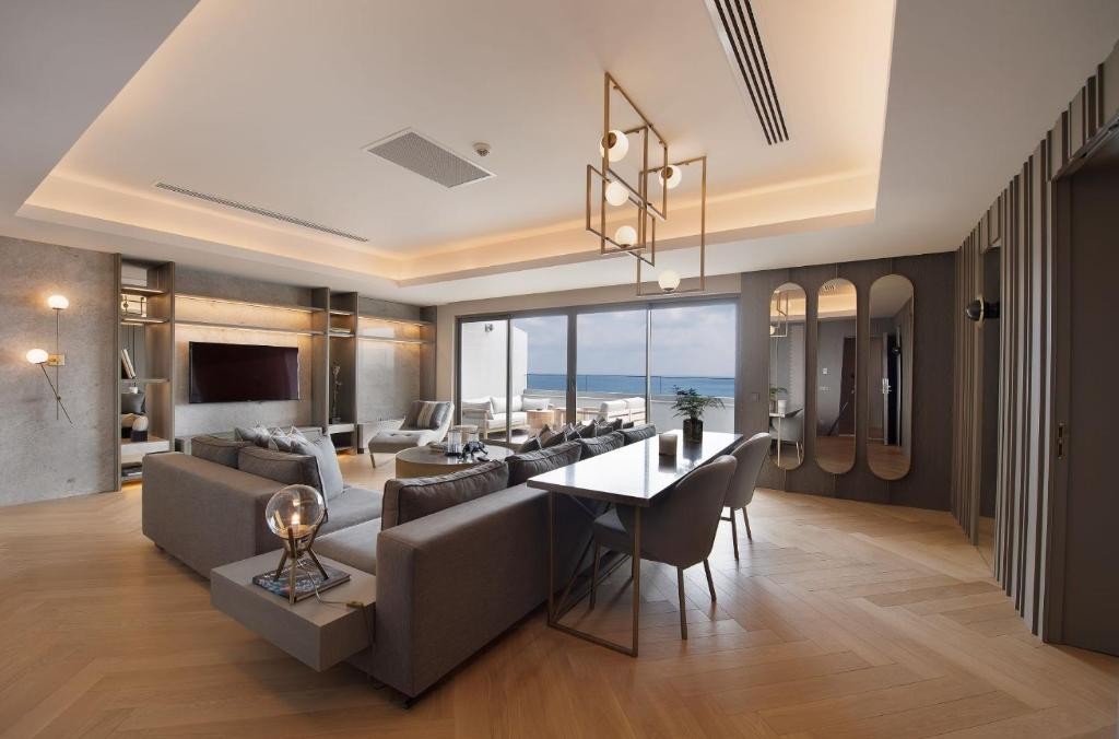 MIRAMARE BEACH HOTEL