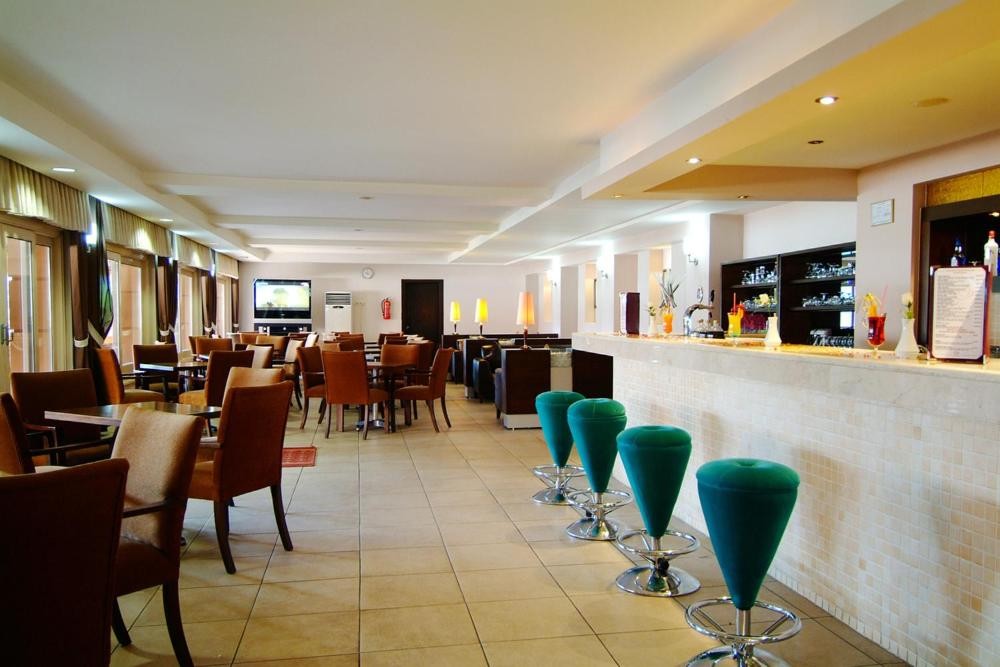 ROSE RESORT HOTEL