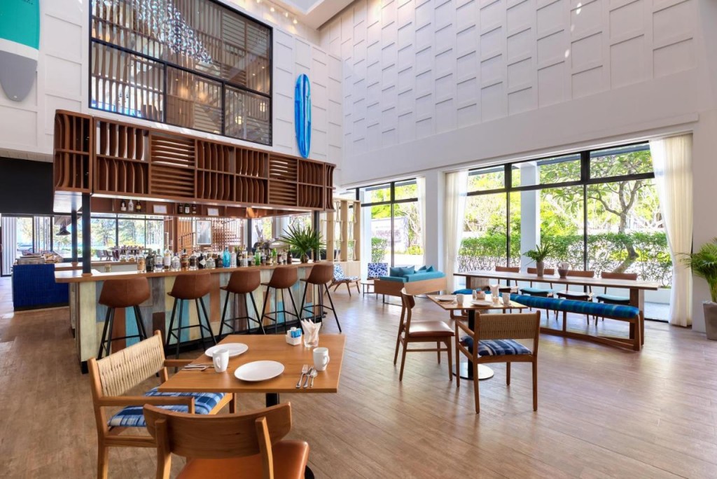 OUTRIGGER SURIN BEACH RESORT