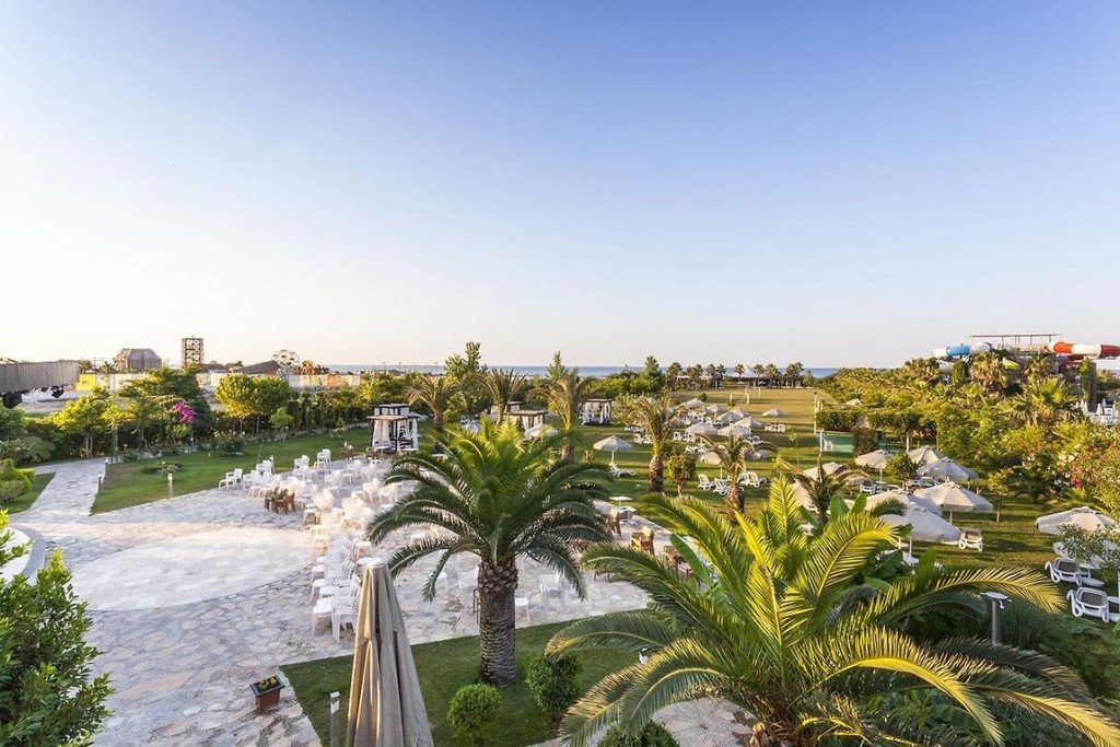 MELAS HOTEL LARA