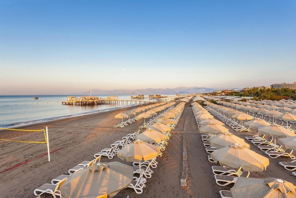 MELAS HOTEL LARA