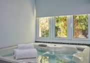 SO WHITE CLUB RESORT