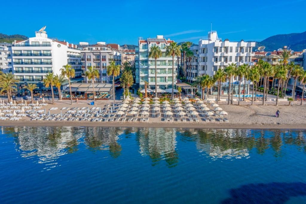 BEGONVILLE BEACH MARMARIS