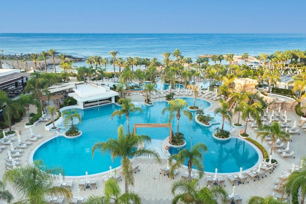 OLYMPIC LAGOON RESORT PAPHOS