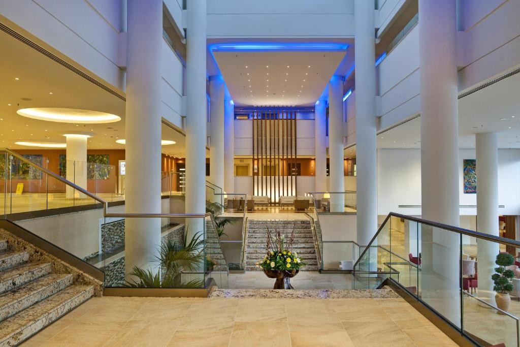 OLYMPIC LAGOON RESORT PAPHOS