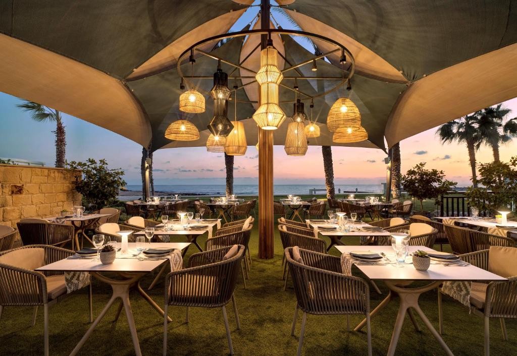OLYMPIC LAGOON RESORT PAPHOS