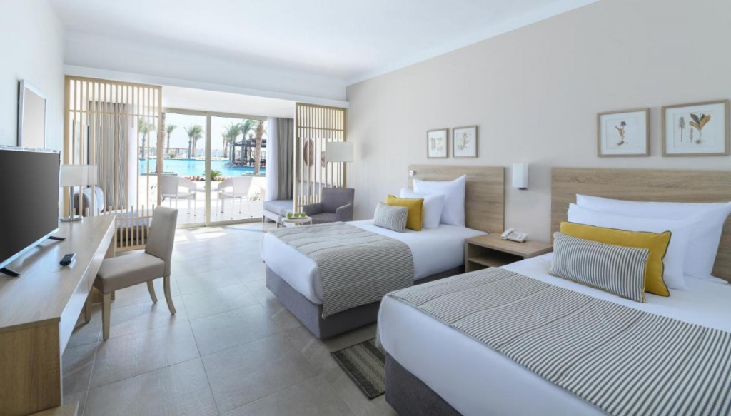 IBEROTEL COSTA MARES