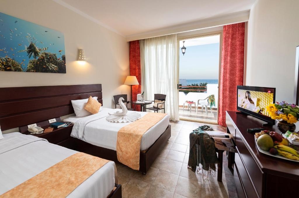 THE THREE CORNERS EQUINOX BEACH RESORT