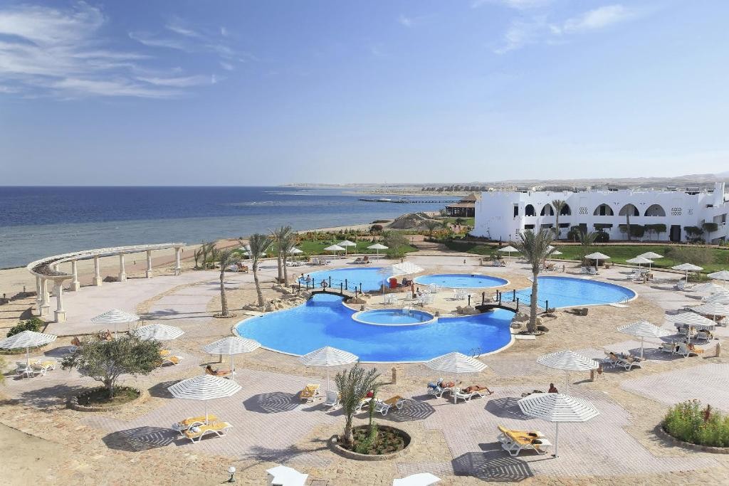 THE THREE CORNERS EQUINOX BEACH RESORT