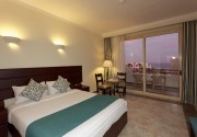 THE THREE CORNERS EQUINOX BEACH RESORT