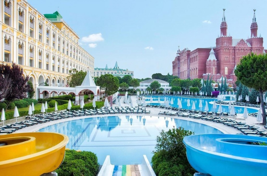 KREMLIN PALACE