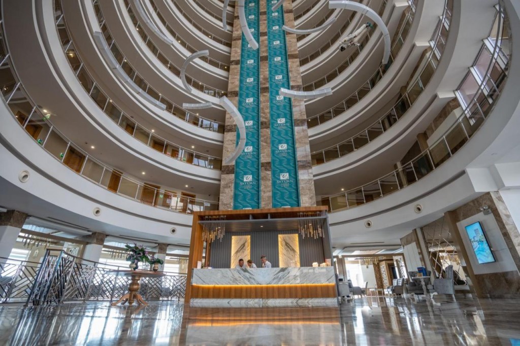 SATURN PALACE