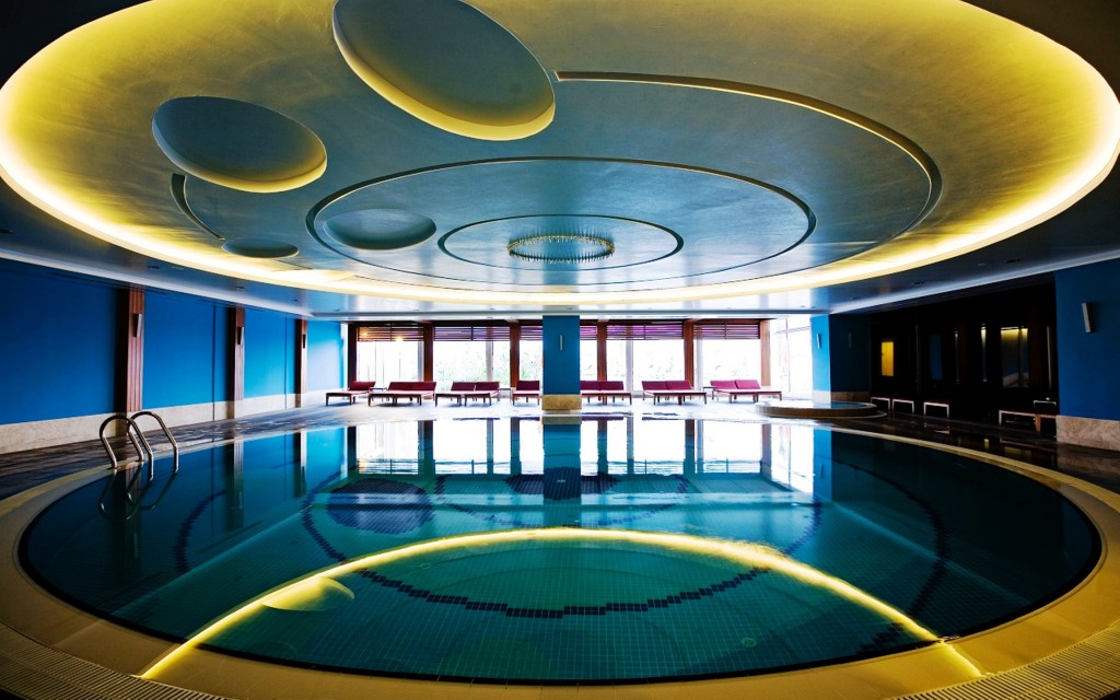 SATURN PALACE