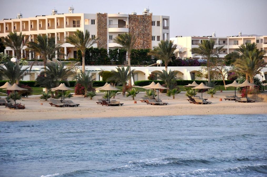 ROYAL BRAYKA BEACH RESORT