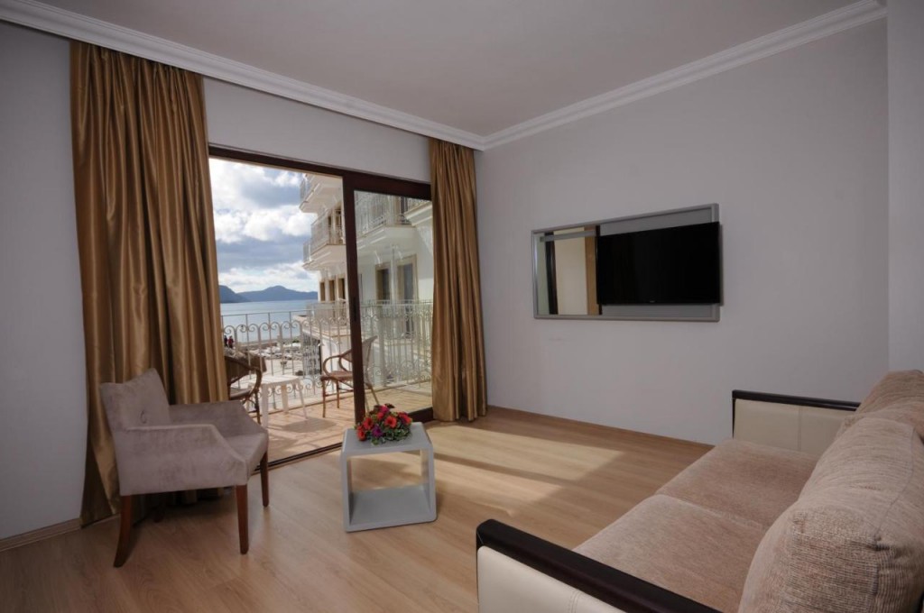 PASA GARDEN BEACH HOTEL