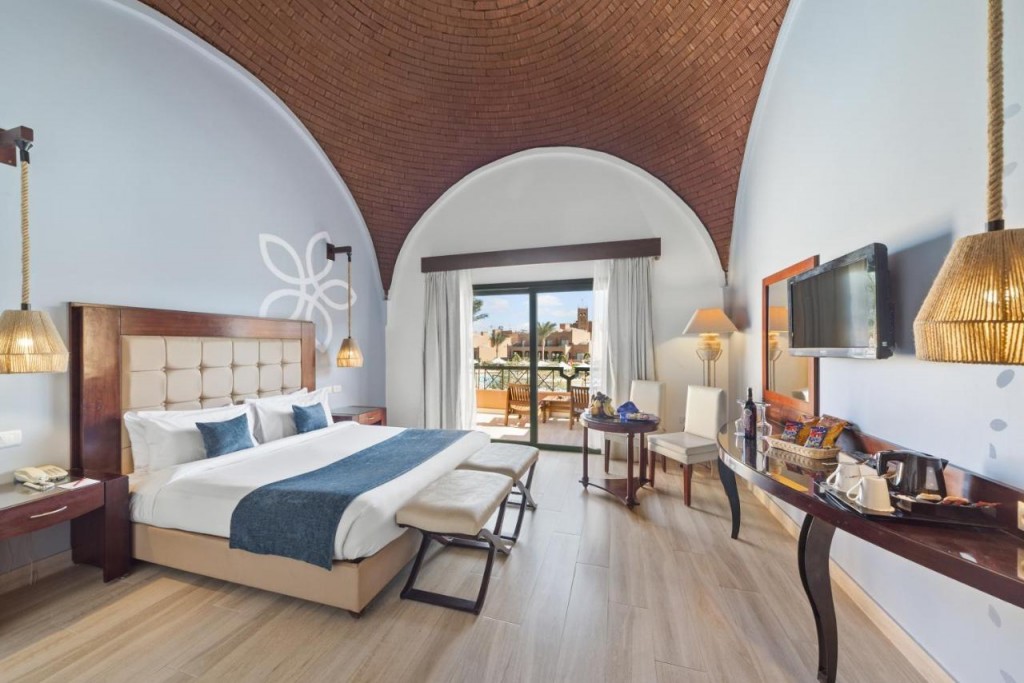 SENTIDO AKASSIA BEACH