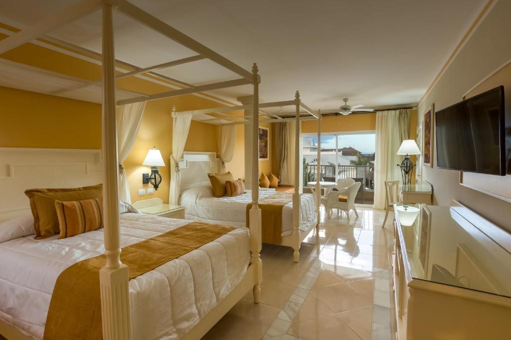 BAHIA PRINCIPE LUXURY BOUGANVILLE