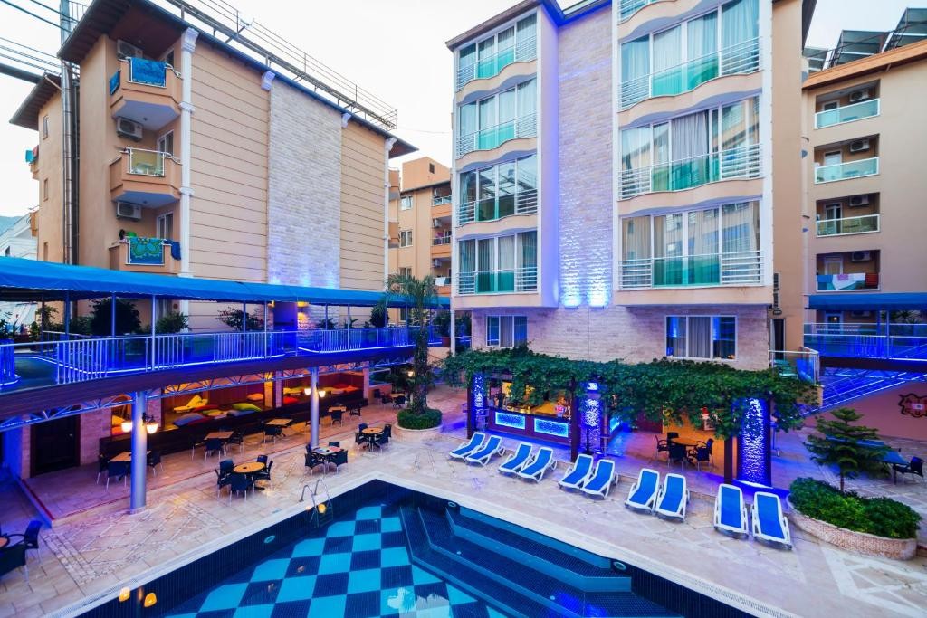 TAC PREMIER HOTEL & SPA