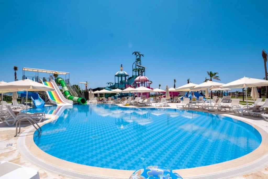 LA BENATA HOTEL (EX BENATA HOTEL)