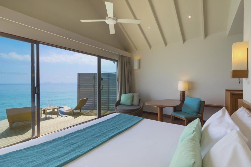 CENTARA RAS FUSHI RESORT & SPA