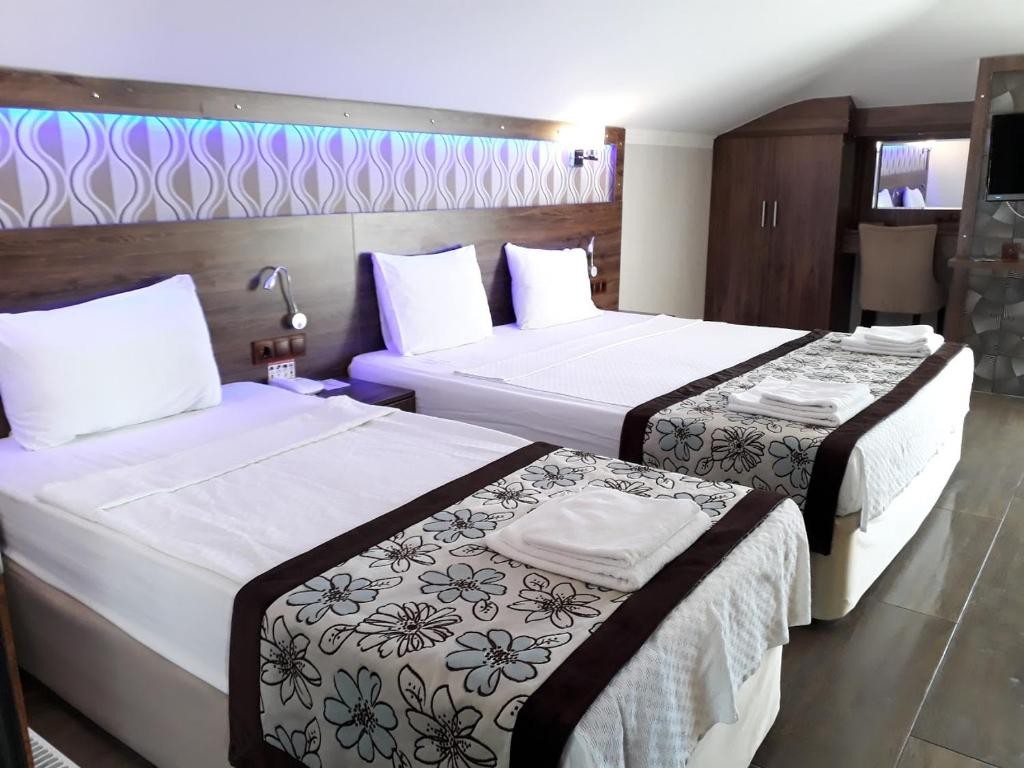 DOLPHIN APART HOTEL