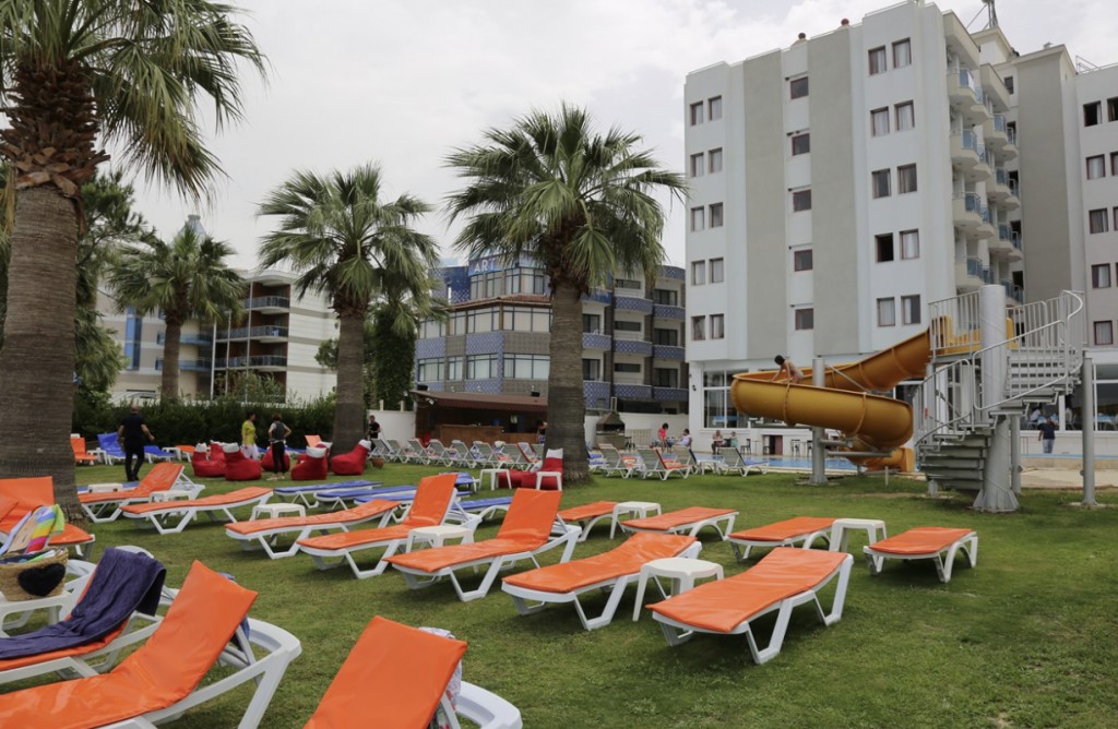 PALMIRA BEACH HOTEL