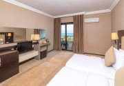 FAROS PREMIUM BEACH