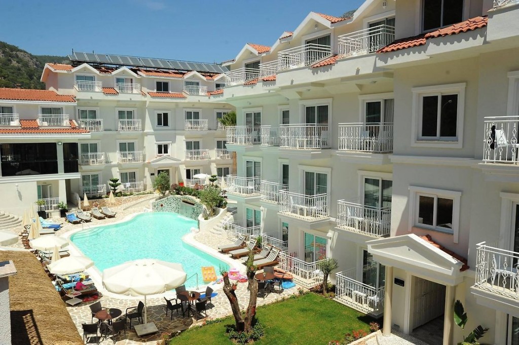 MONTEBELLO DELUXE
