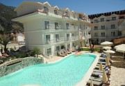 MONTEBELLO DELUXE