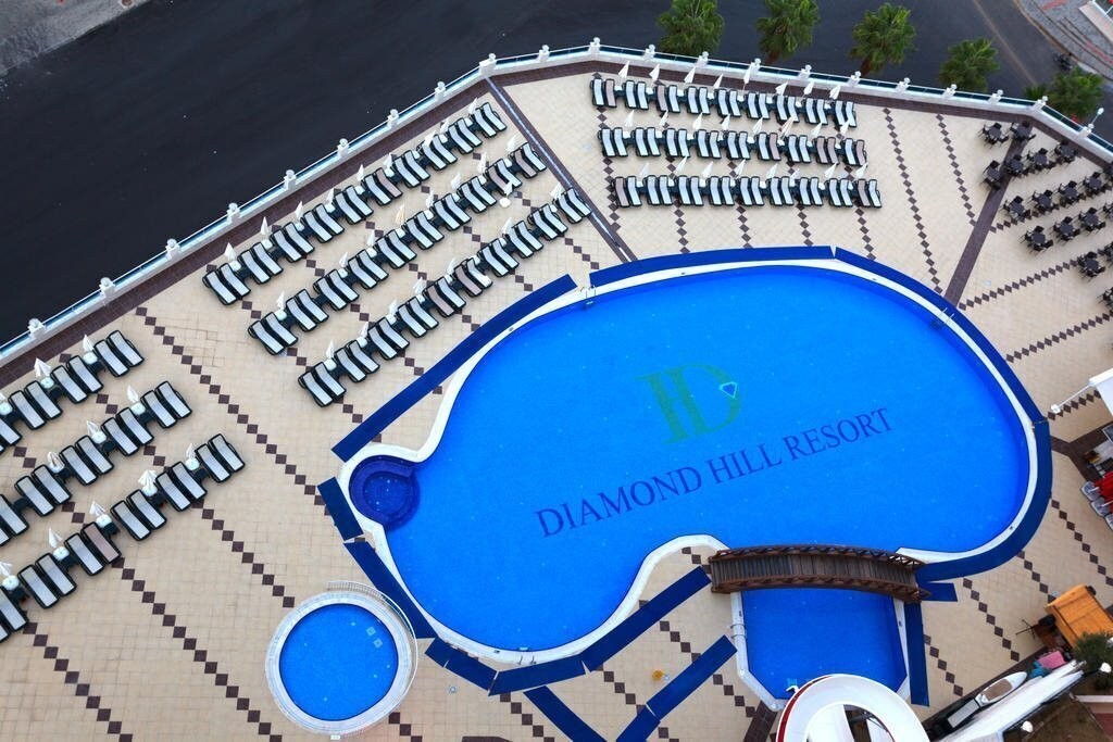 DIAMOND HILL RESORT