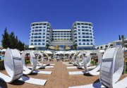 AZURA DELUXE RESORT & SPA HOTEL