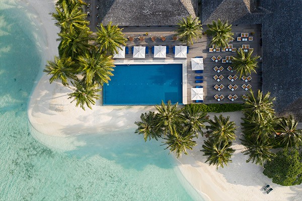 VILAMENDHOO ISLAND RESORT