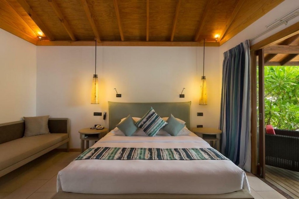 VILAMENDHOO ISLAND RESORT