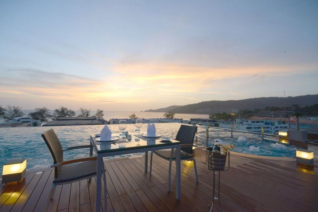 THE CHARM RESORT PHUKET