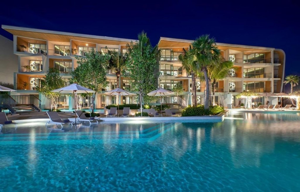 WYNDHAM GRAND NAI HARN BEACH PHUKET