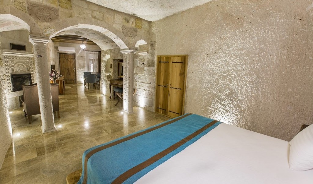 IMPERIAL CAVE SUITE & SPA