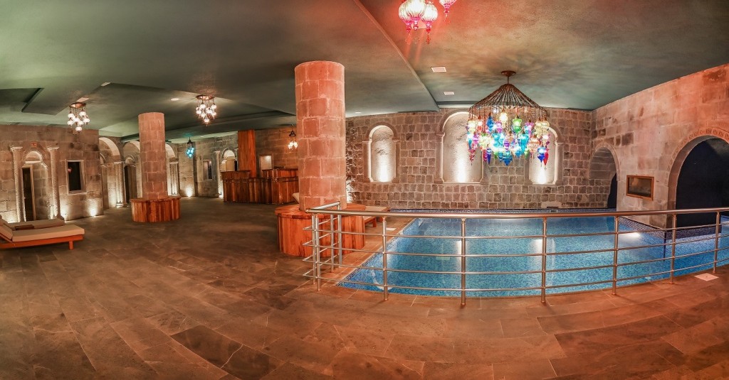 IMPERIAL CAVE SUITE & SPA