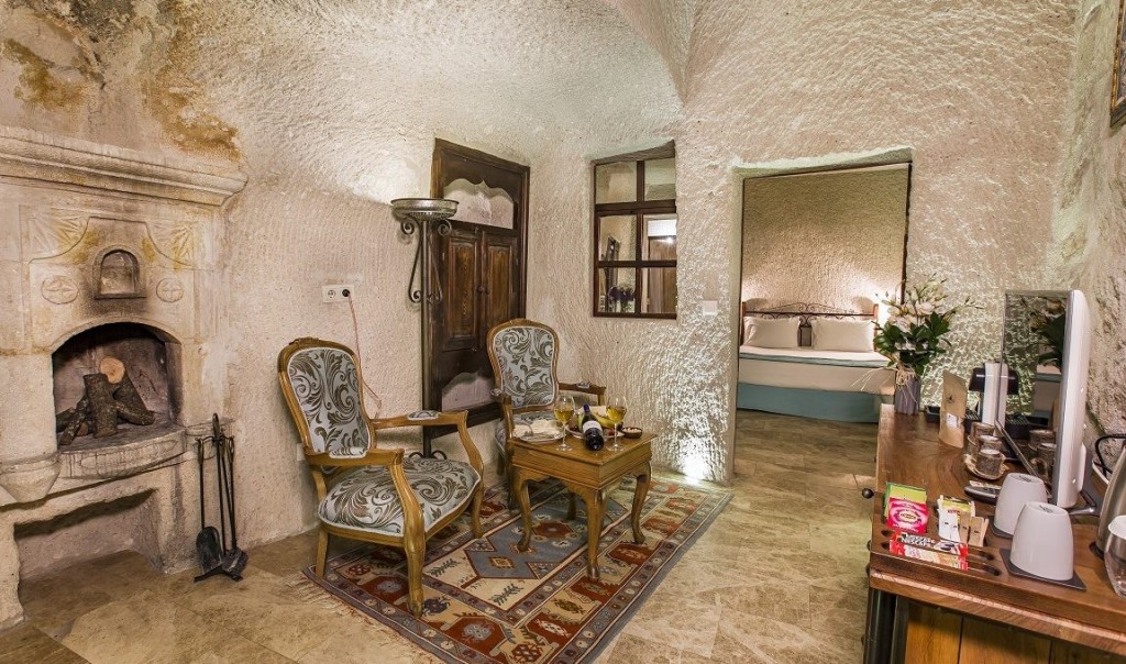 IMPERIAL CAVE SUITE & SPA