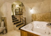 IMPERIAL CAVE SUITE & SPA