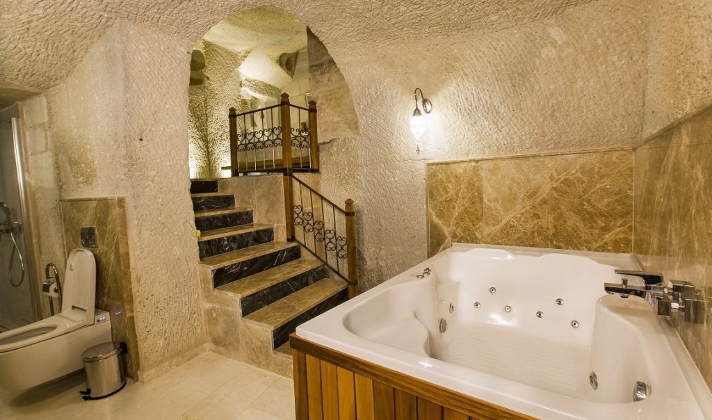 IMPERIAL CAVE SUITE & SPA