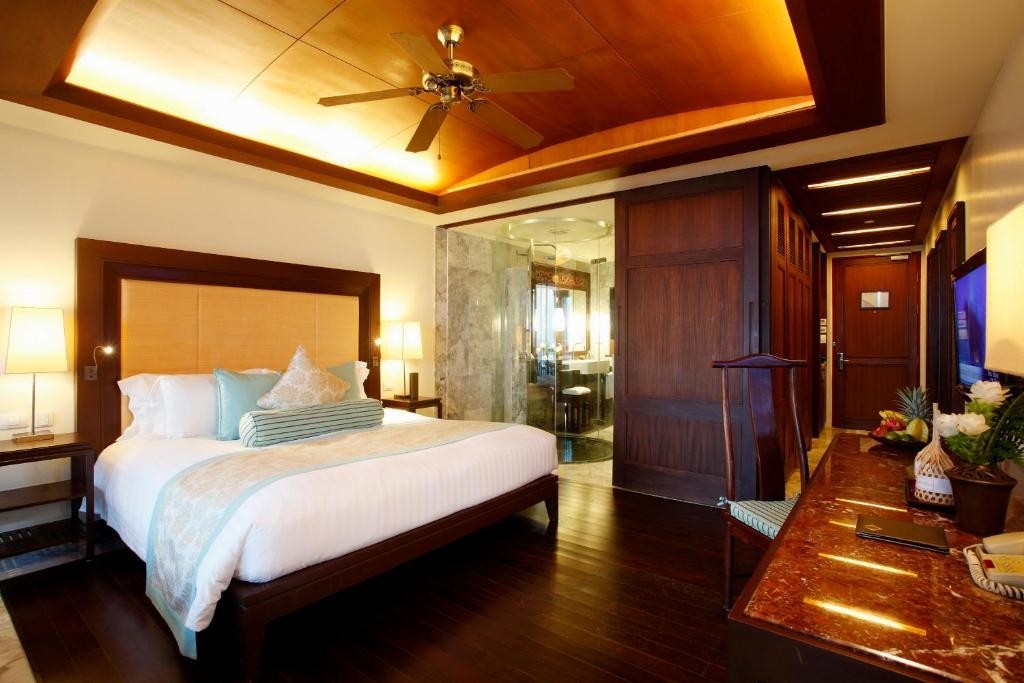 CENTARA GRAND BEACH RESORT PHUKET