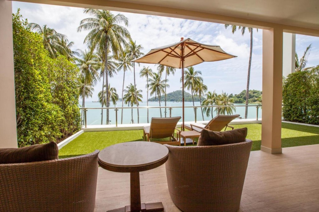 CROWNE PLAZA PHUKET PANWA BEACH