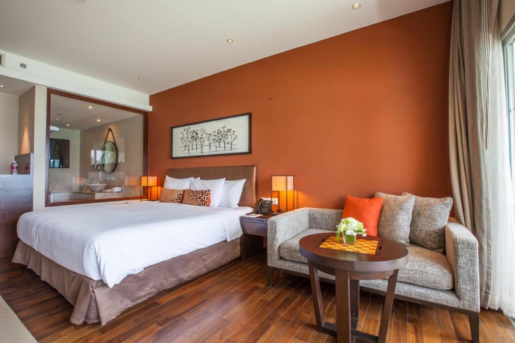 CROWNE PLAZA PHUKET PANWA BEACH