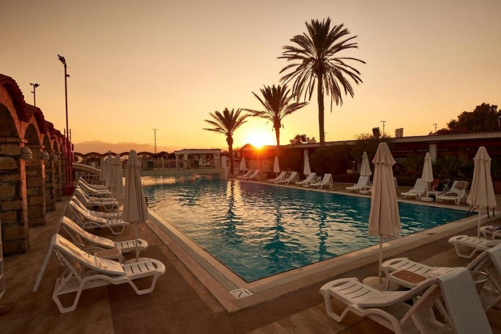 CLUB SERA HOTEL