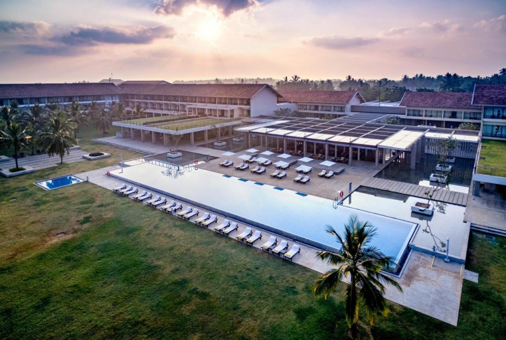 AMAYA BEACH PASSIKUDAH