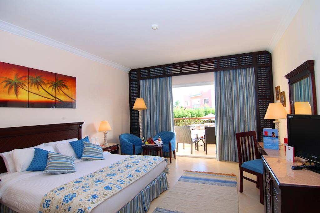 AMWAJ BLUE BEACH RESORT & SPA – ABU SOMA